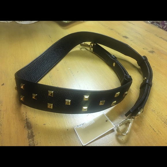 Michael Kors strap. - Picture 1 of 4